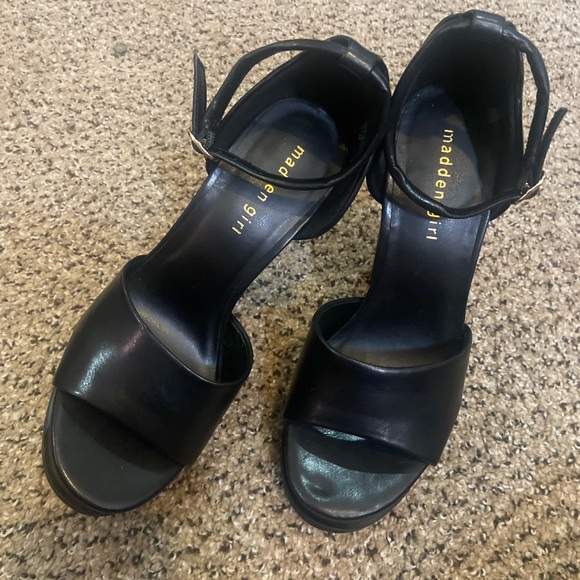 Madden Girl Chunky heels - Picture 2 of 5